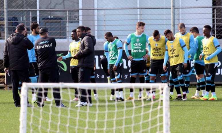 Sem jogar no último fim de semana, o Grêmio caiu para a 5ª posição do Brasileiro. A partida contra o Botafogo, pela 19ª rodada, será disputada no dia 4 de setembro (Foto: Reprodução / Twitter)