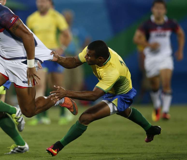 Lance da partida entre Brasil e Estados Unidos no rúgbi de 7 na Rio 2016