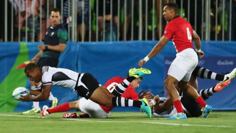 Osea Kolinisa comandou Fiji na vit&oacute;ria arrasadora sobre os brit&acirc;nicos em Deodoro