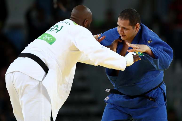 O judoca brasileiro Rafael Silva acabou derrotado pelo francês Teddy Riner, favorito à conquista do ouro na Rio 2016