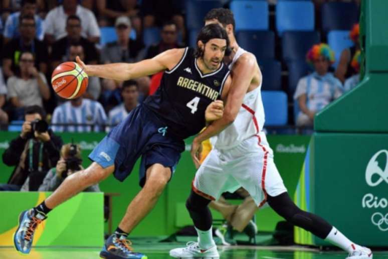 Brasil perde jogo contra Argentina no basquete masculino