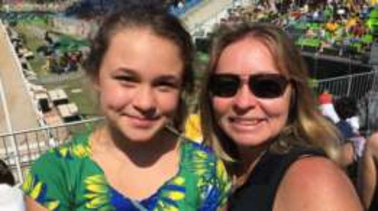 Acompanhada da filha, Iasmin, ex-amazona Miriam Demori diz que hipismo a deixou "mais confiante em todos os aspectos" como mulher