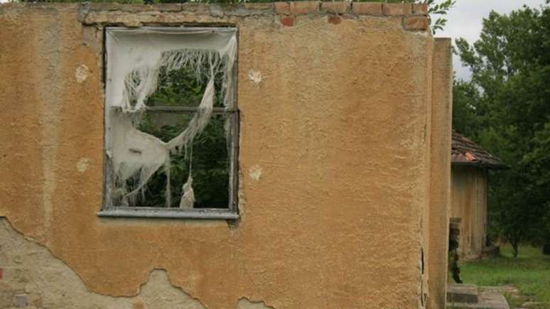 Material de constru&ccedil;&atilde;o de pr&eacute;dios-dormit&oacute;rios foi reutilizado ap&oacute;s fim da 2&ordf; Guerra 