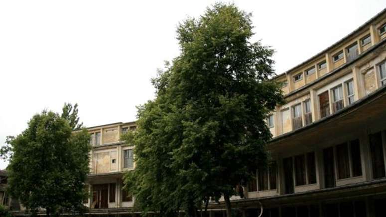 O restaurante foi transformado em hospital pelos alem&atilde;es 