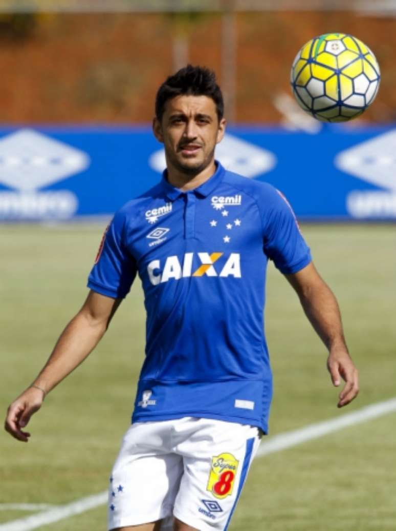 Robinho, meio-campista do Cruzeiro (Foto: Washington Alves/Light Press/Cruzeiro)