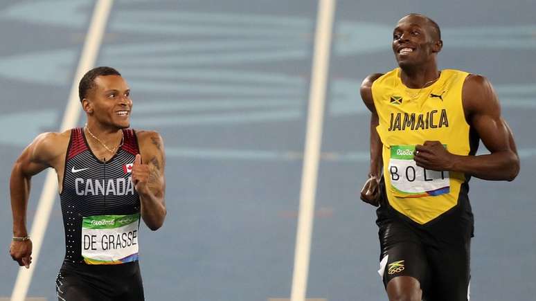 Bolt viu de Grasse se aproximar, os dois trocaram olhares e cruzaram a linha de chegada rindo