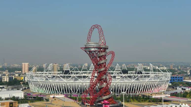 Escultura-observatório da Londres 2012 é alvo de críticas