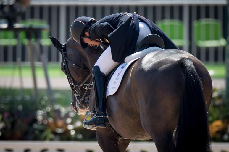 Ao mesmo tempo em que comemorou seu segundo ouro na prova, a britânica emocionou-se por estar provavelmente se despedindo do cavalo Valegro