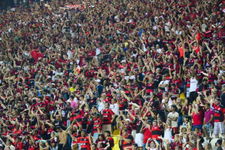 Torcida do Flamengo vem lotando o Kleber Andrade (Foto: Gabriel Lordello/ Parceiro/ Agen)