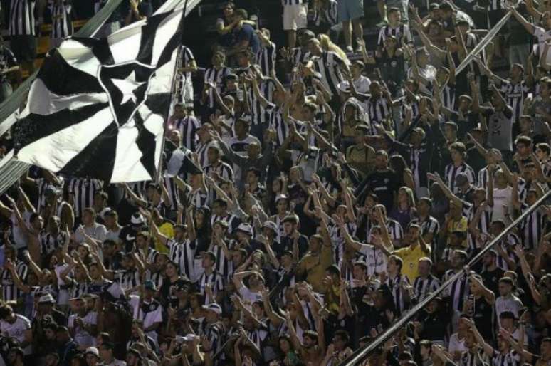 Botafogo segue realizando ações para chamar a torcida junto do time (Foto:Vitor Silva/SSPress/Botafogo)