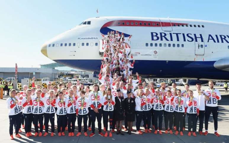 Time da Grã-Bretanha voltando para casa após a Rio 2016 (Foto: Reprodução)