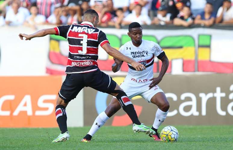 Thiago Mendes tem sido uma importante peça no time do São Paulo nesta temporada