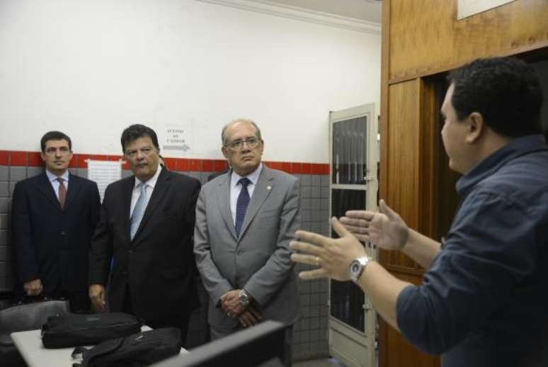 O presidente do Tribunal Superior Eleitoral, Gilmar Mendes, visita Cartório Eleitoral de Duque de Caxias, na Baixada Fluminense