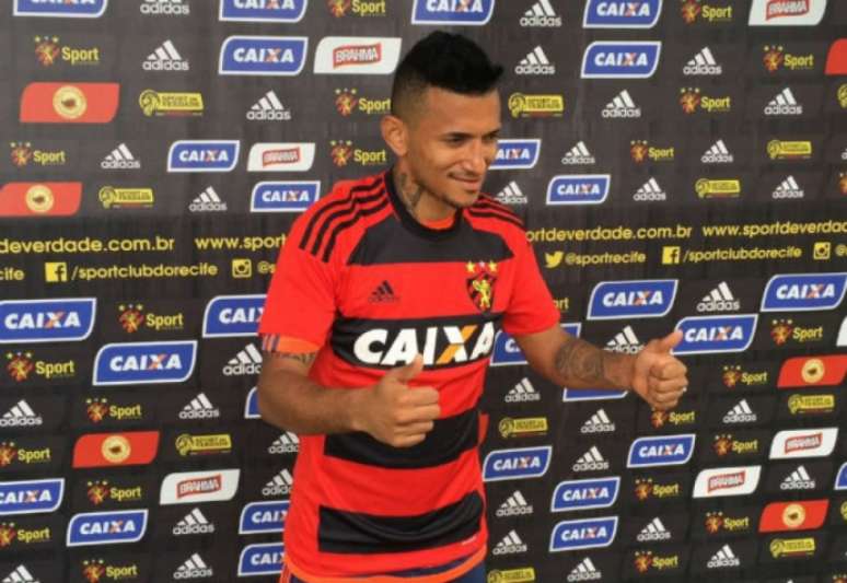 Clube aguarda exames de Rogério para saber gravidade da lesão (Foto:Divulgação/Site Oficial do Sport)