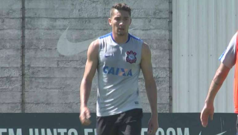 Volante de 21 anos participou de seu primeiro treino como jogador do Corinthians (Foto: Reprodução/L!TV)
