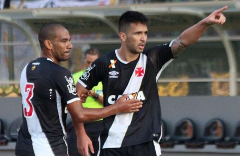 Rodrigo e Luan são os zagueiros do Vasco (Foto: Carlos Gregório Jr/Vasco)