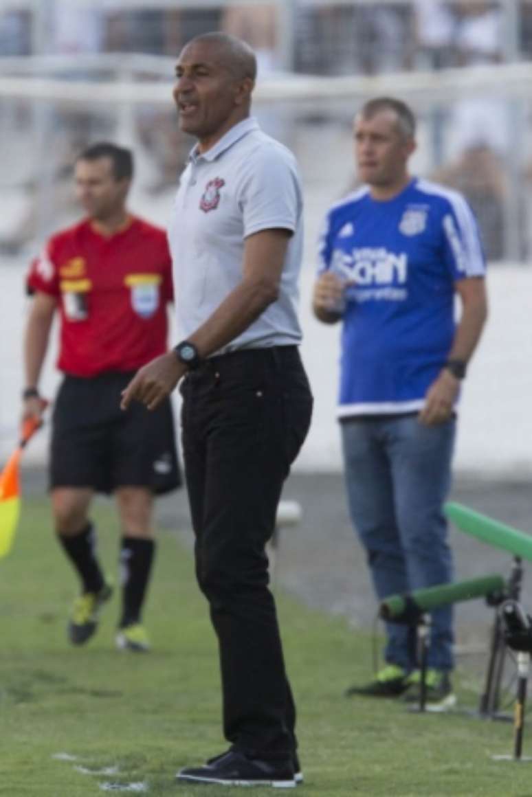 Cristóvão confia em melhora do Timão para duelo com o Flu (Foto: Daniel Augusto Jr)