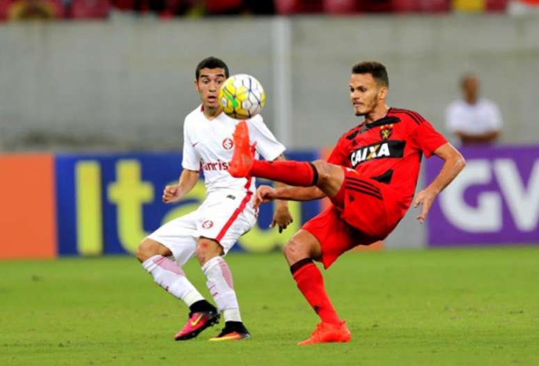 Inter de William e Sport de Renê ficaram no empate (Foto: Carlos Ezequiel Vannoni/Eleven/Lancepress!)