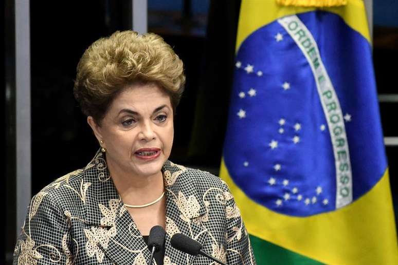Dilma Rousseff faz defesa diante do Congresso durante o processo de impeachment