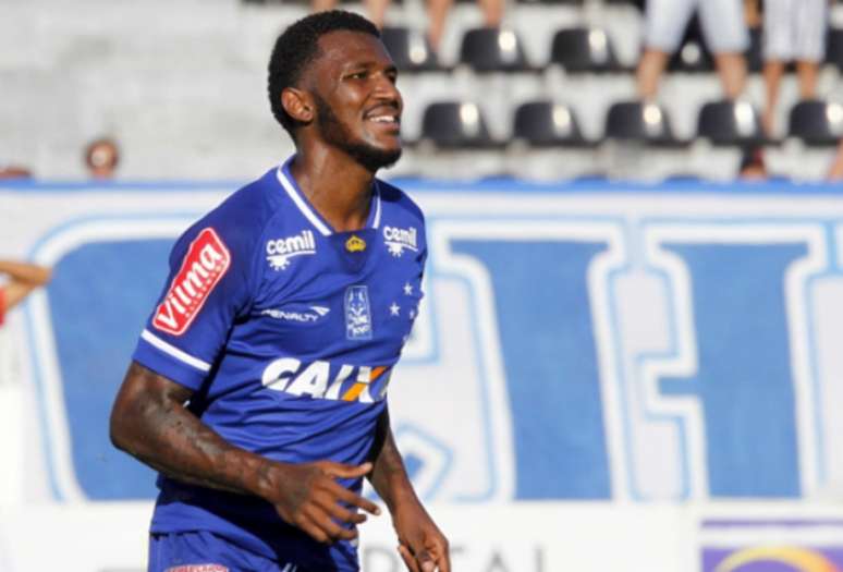 Douglas Coutinho - Cruzeiro (Foto: Washington Alves/Light Press)