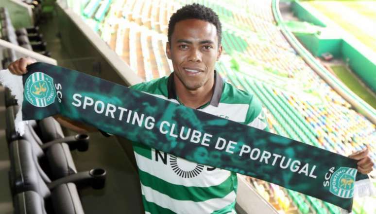 Volante foi oficializado como reforço do Sporting na tarde desta quarta-feira, em Lisboa (Foto: Divulgação/Sporting)