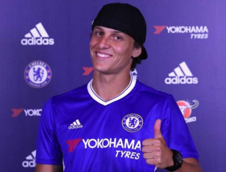 David Luiz retornou ao Chelsea e rendeu mais R$ 3,3 milhões ao Vitória (Foto: Divulgação)