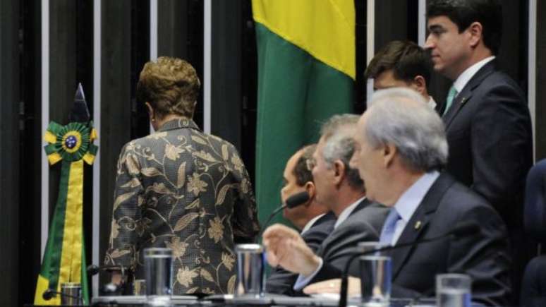 Dilma Rousseff citou as mulheres em seu discurso de defesa no Senado: "Parceiras incansáveis de uma batalha em que a misoginia e o preconceito mostraram suas garras"