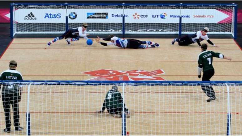 O goalball é um esporte exclusivo da Paralimpíada