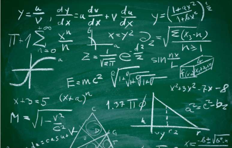 De modo geral, profissionais que dominam os números, conseguem fazer análises quantitativas e sabem como apresentar resultados são muito valorizados no mercado de trabalho.