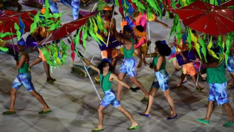 Cerimônia de abertura contou com mais de 2 mil participantes