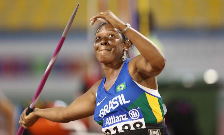 A atleta brasileira Shirlene Coelho durante prova de arremesso de dardo