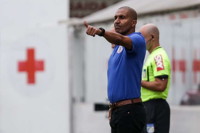 Crist&oacute;v&atilde;o Borges tem sido alvo constante de cr&iacute;ticas da torcida corintiana