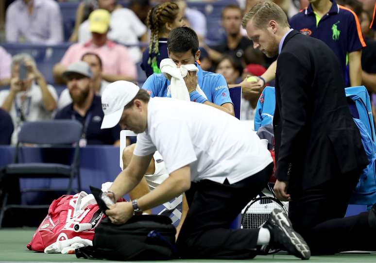 Djokovic precisou de atendimento médico por causa de dores nos pés