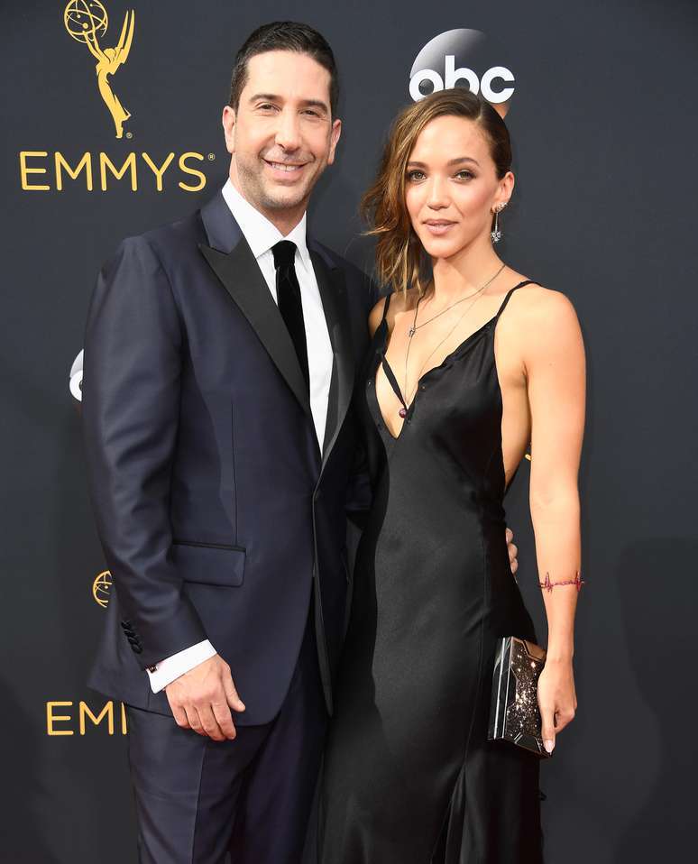 David Schwimmer ao lado da esposa, Zoe Buckman