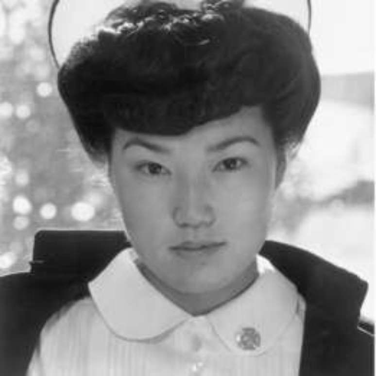 Retrato da enfermeira japonesa Aiko Hamaguchi feito durante a 2ª Guerra Mundial