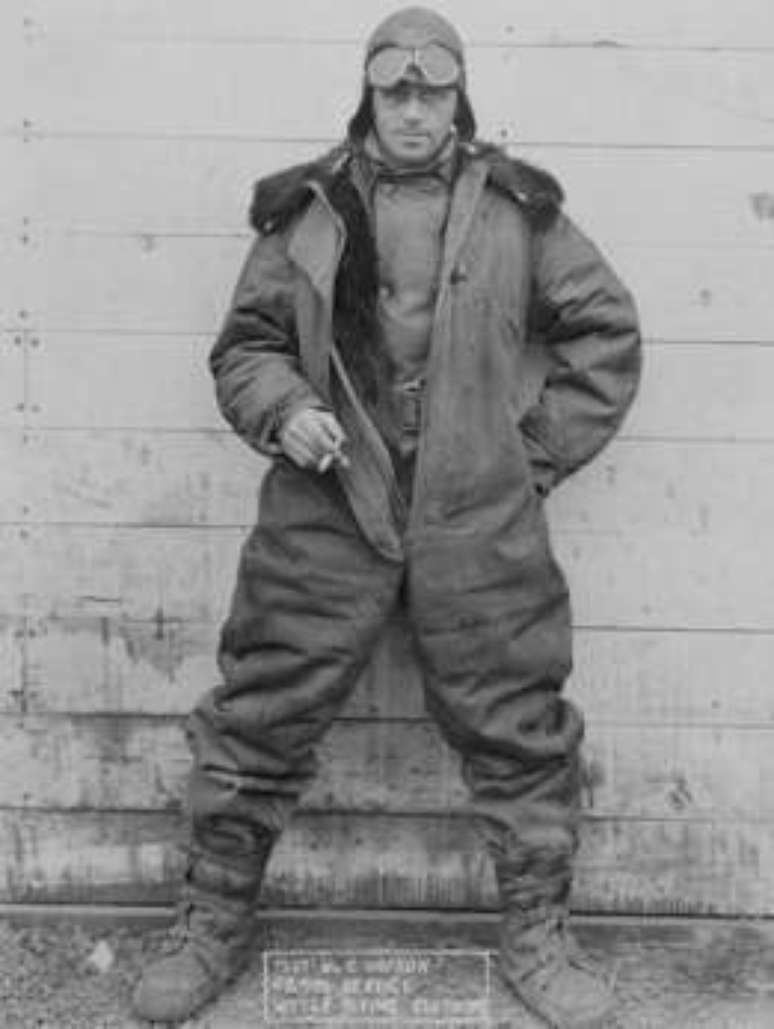 Retrato do piloto C. Hopson, do serviço postal americano, feito em 1926