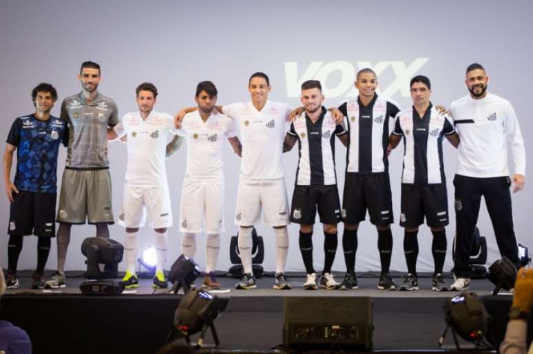 Santos lançou novos uniformes produzidos pela Kappa em janeiro deste ano (FOTO: Ricardo Saibun)