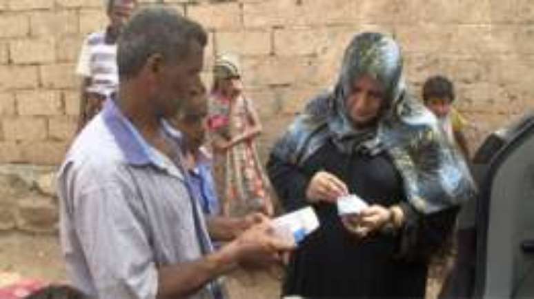 Muharram verifica remédios para ajudar iemenitas