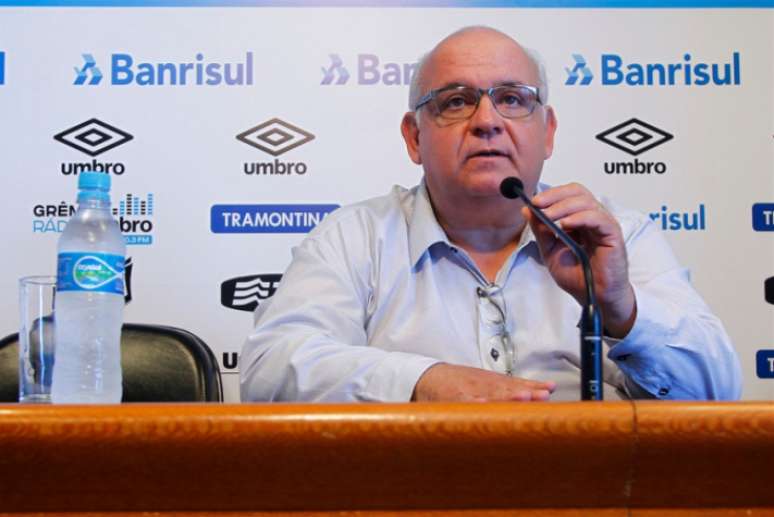 Mandatário gremista garante que não pediu "ajuda" para rebaixar o Inter à Série B (foto: Lucas Uebel/Grêmio)
