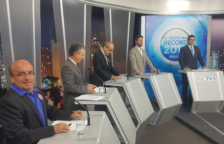 Candidatos à Prefeitura de Curitiba participam de debate na RIC TV, afiliada da Record no Paraná