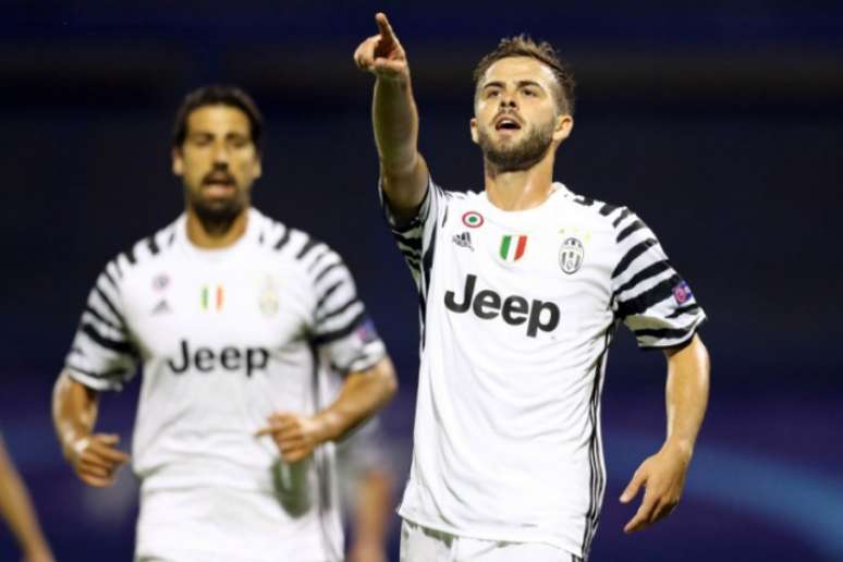 Pjanic marcou o primeiro gol da Juventus (Foto: STRINGER / AFP)