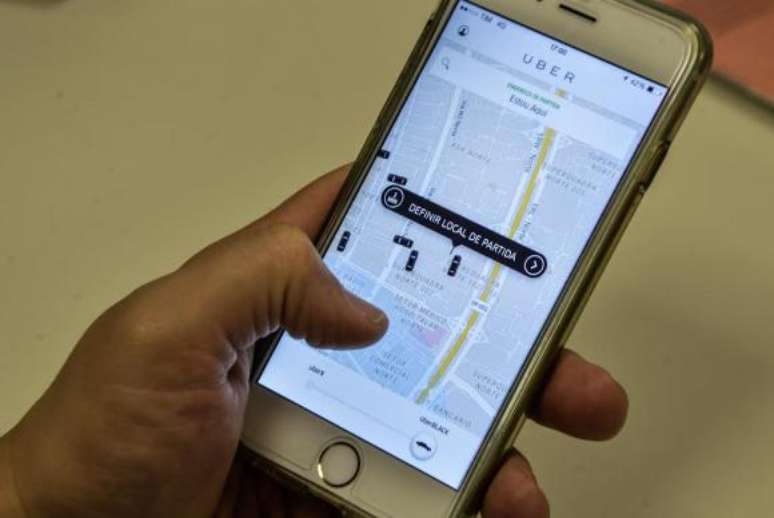 Prefeitura de São Paulo tem prazo de 30 dias para limitar número de carros do Uber -