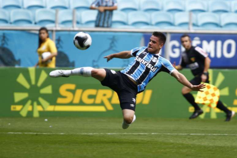 Ramiro em ação pelo Grêmio (Foto: Lucas Uebel/Grêmio)