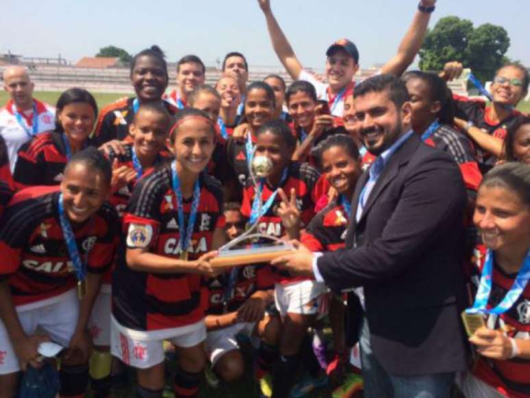 Meninas do Flamengo levaram o título do último Brasileirão feminino (Foto: Reprodução)