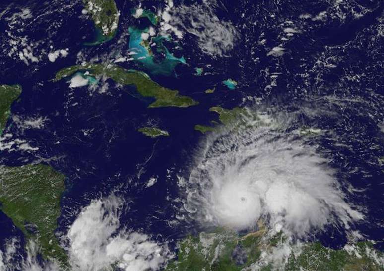 Segundo o NHC, o Matthew é o furacão 'mais potente' que castiga o Atlântico desde o Félix, que deixou cerca de 130 mortos em sua passagem pela Nicarágua em 2007.