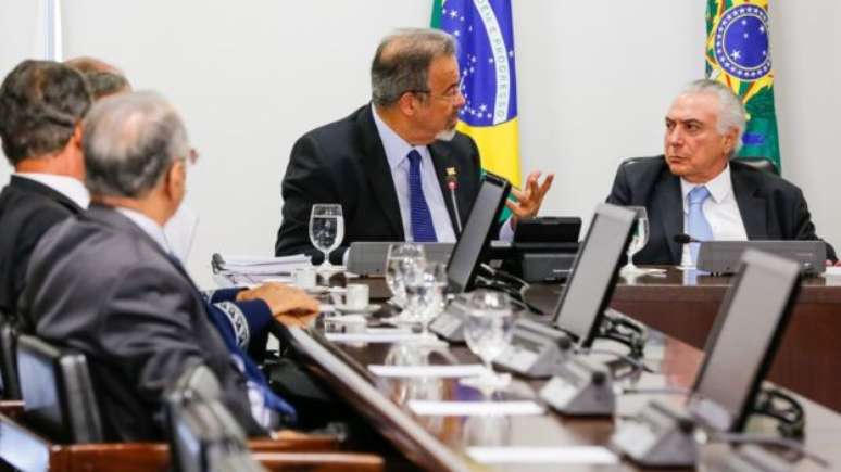 Jungmann em reuni&atilde;o com Temer; ele diz que a&ccedil;&atilde;o conjunta &eacute; necess&aacute;ria para resolver problemas nas fronteiras