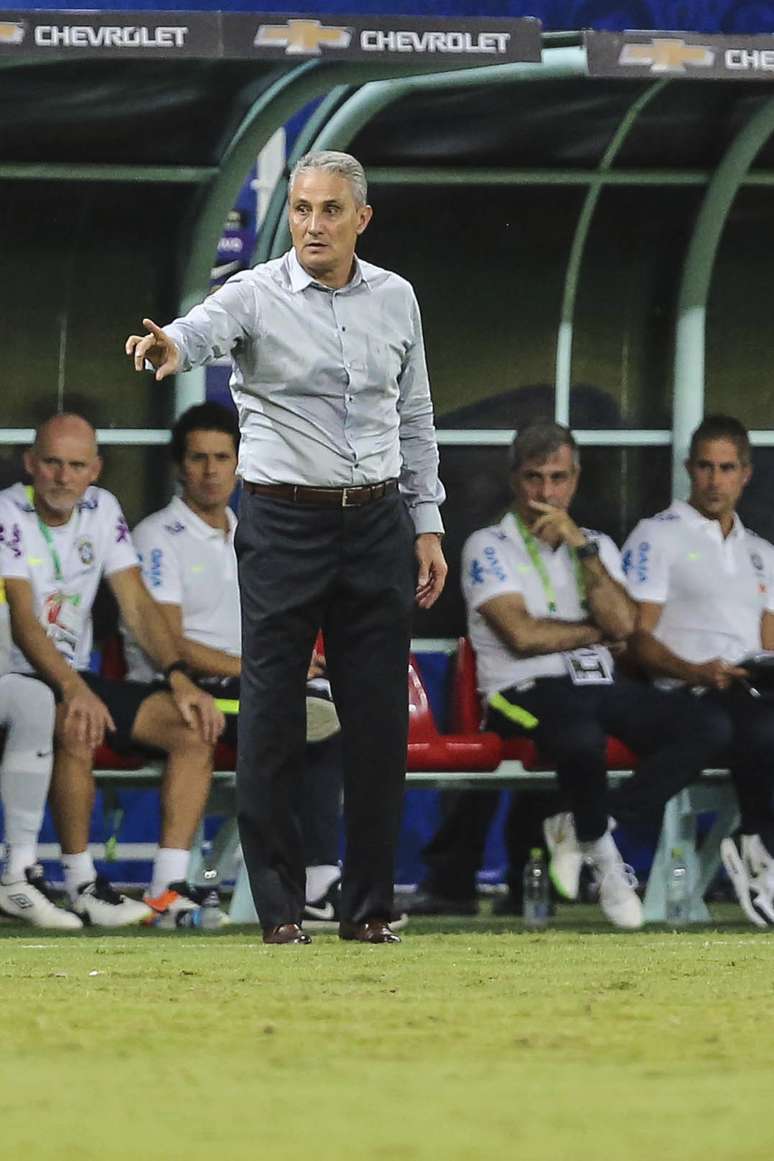 Tite assumiu a Seleção Brasileira em junho e conseguiu três vitórias em seus primeiros três jogos nas Eliminatórias