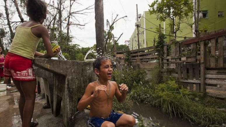Meta do governo federal de levar &aacute;gua pot&aacute;vel para toda a popula&ccedil;&atilde;o e sistema de esgoto para 93% dos moradores de &aacute;reas rurais at&eacute; 2023 n&atilde;o dever&aacute; ser atingida