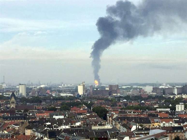 Explosão atinge fábrica da Basf na Alemanha