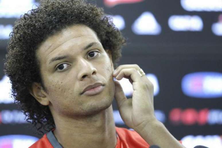 Arão conversou com a imprensa nesta terça (Gilvan de Souza / Flamengo)